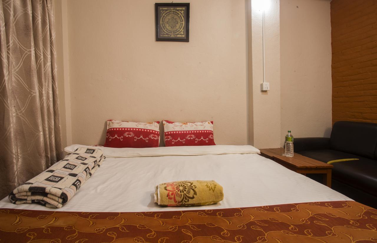 Langtang View Nagarkot Bed And Breakfast Eksteriør billede