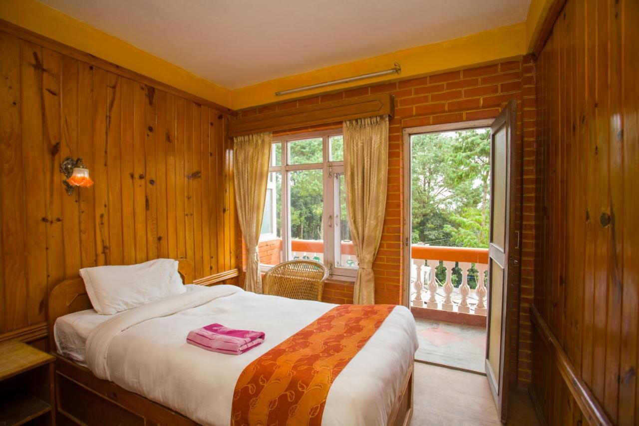 Langtang View Nagarkot Bed And Breakfast Eksteriør billede