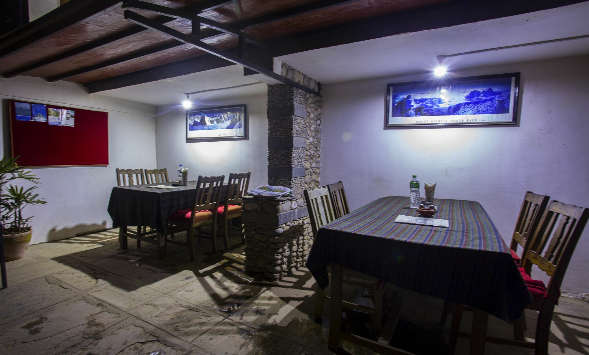 Langtang View Nagarkot Bed And Breakfast Eksteriør billede